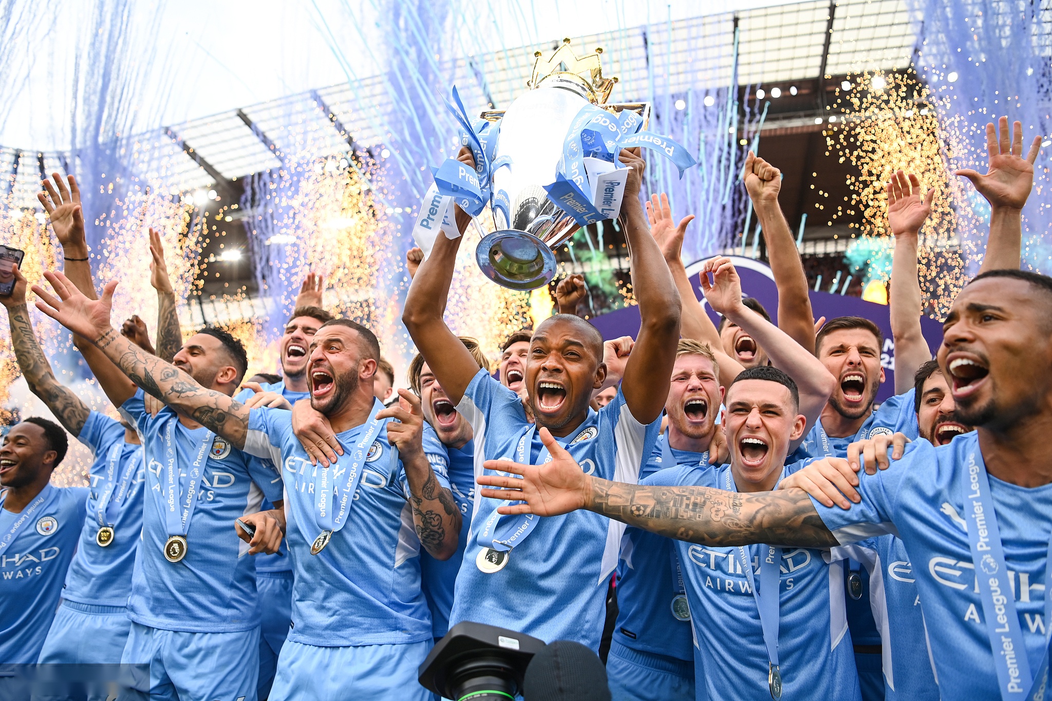 网球比赛中 网球比赛中